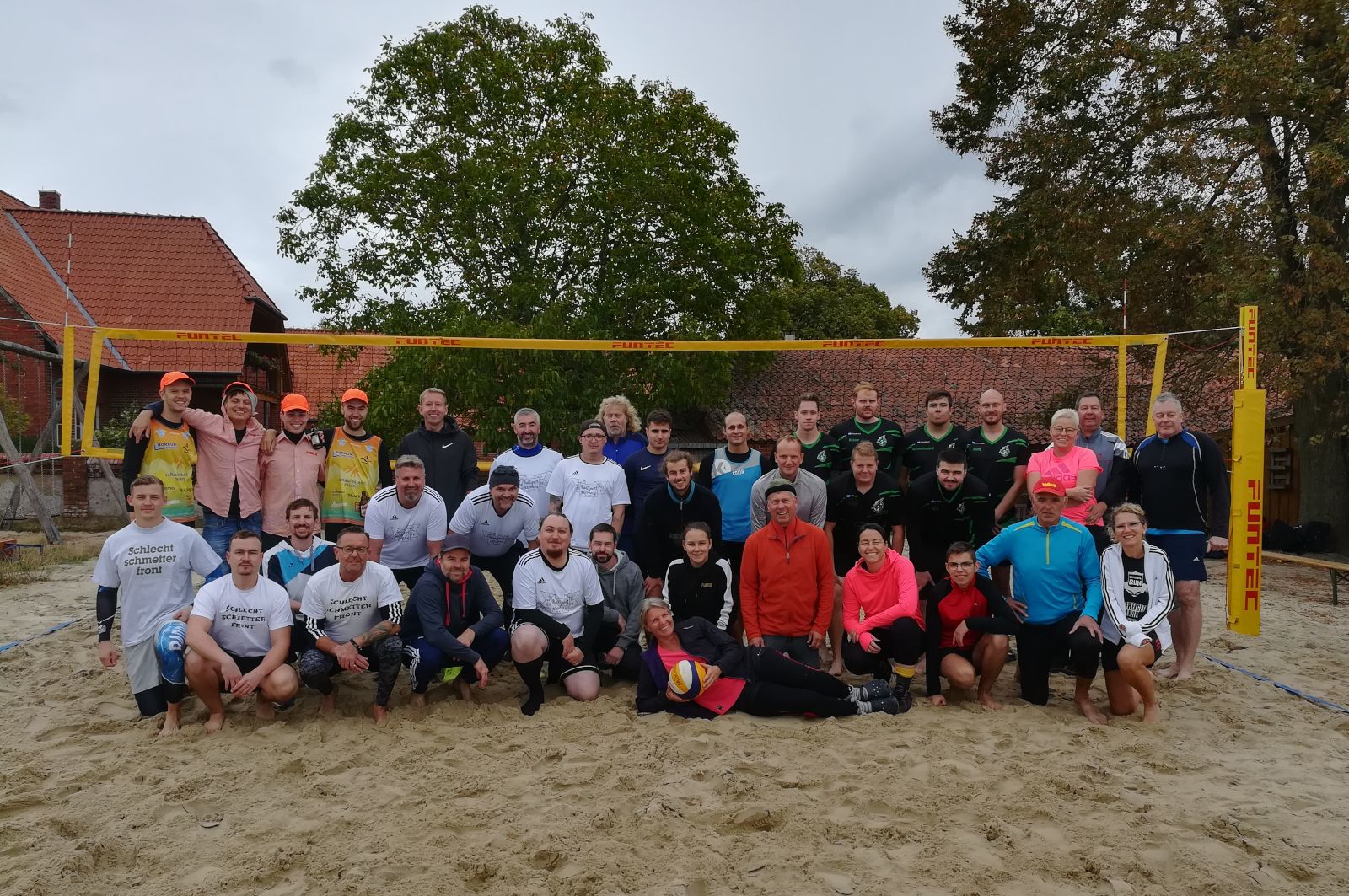 Beach-Volleyball-Gruppe
